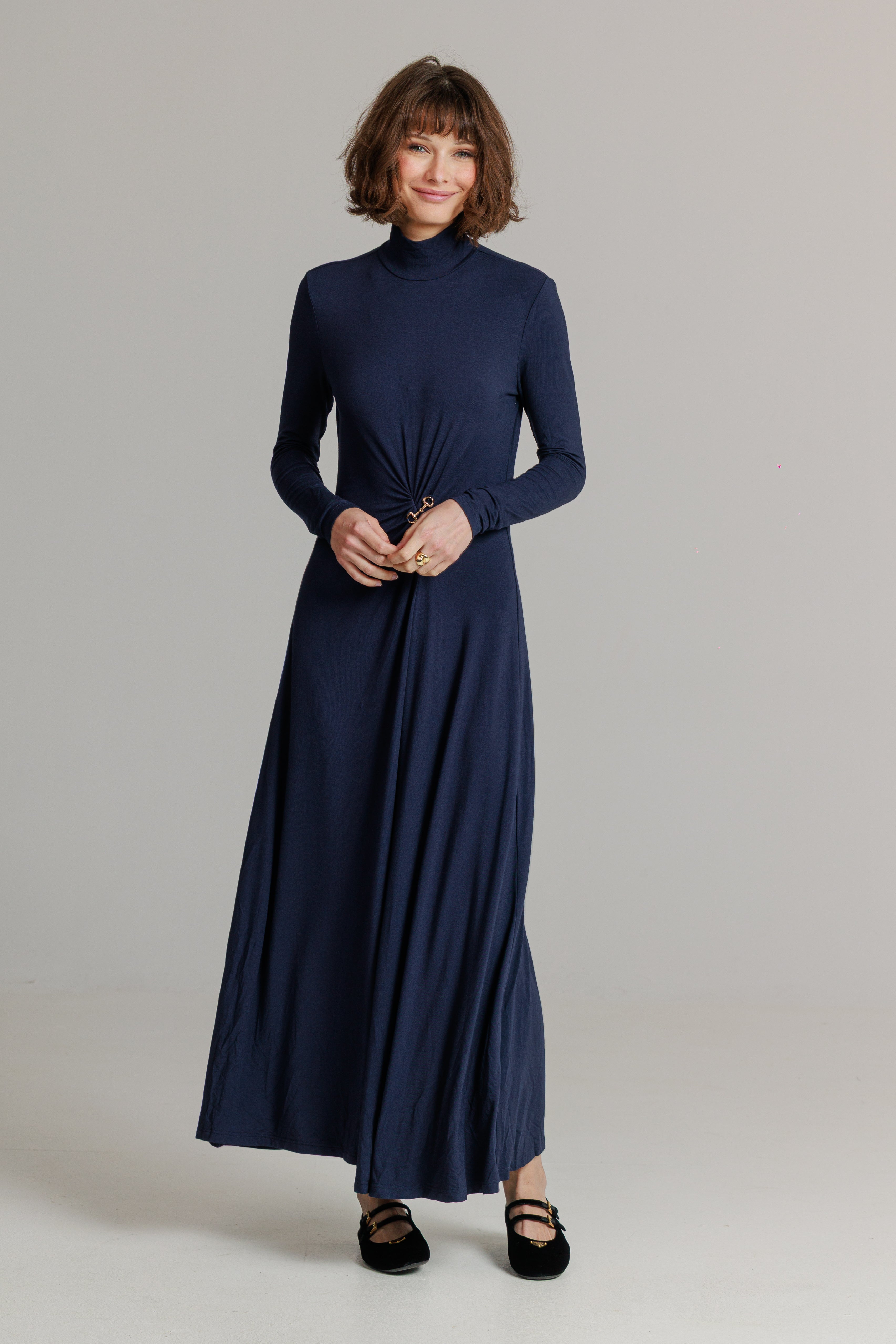 navy blue maxi dress long sleeves Naia Sleeve Ruched - Midnight Midnight Ruched Jersey Midi Dress youll be ready for it all in the Lulus Graceful Entrance Navy Blue Long Sleeve Backless Maxi Dress Buy Jolie Moi Navy Blue