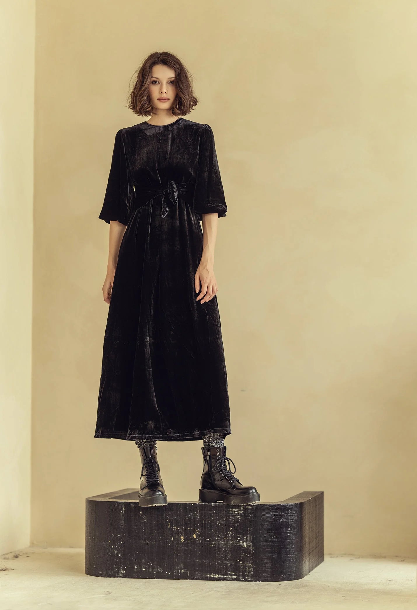 Bliss Velvet Tie Maxi Dress Black - XXS Bliss Velvet Tie Maxi Dress Black - XXS