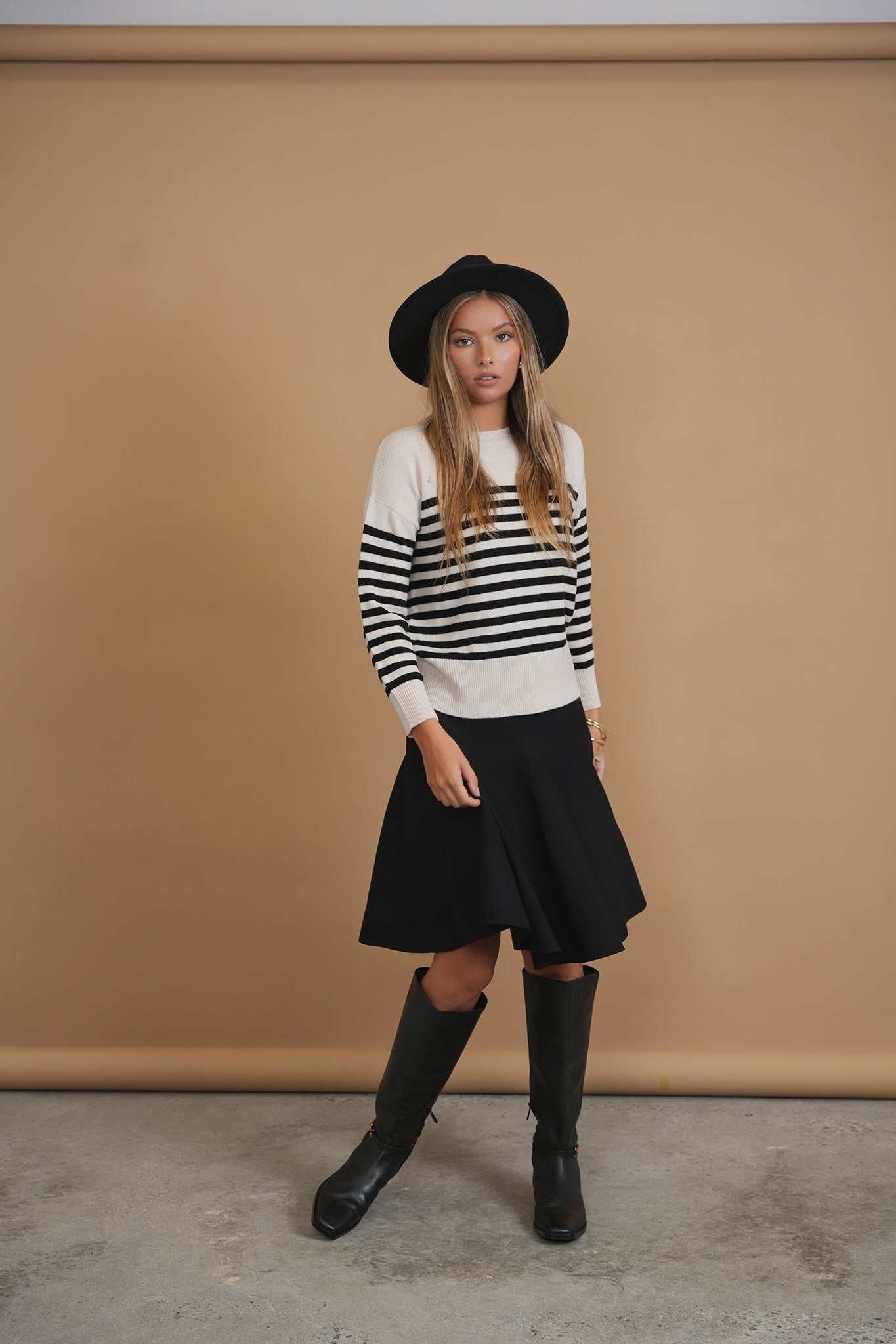 Sulvam 3DKnit Stripe Sweater Black 薄手ニット Sulvam 3DKnit Stripe Sweater Black 薄手ニット