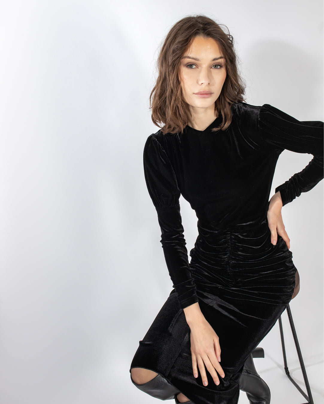 Black velvet ruched dress best sale